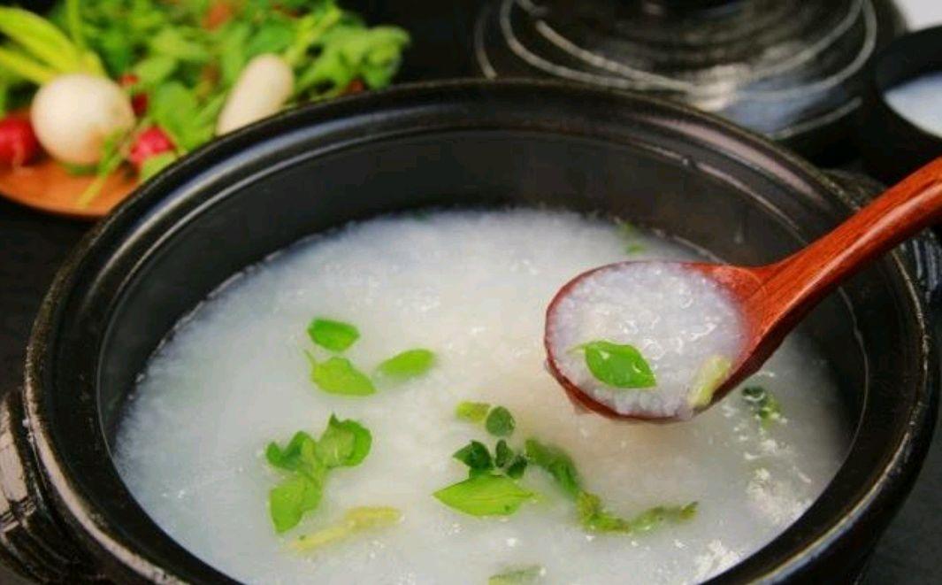 ?為什么煮粥放堿更黏稠？東莞食材配送公司與您談一談